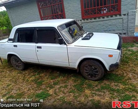 Белый ВАЗ 2105, объемом двигателя 1.5 л и пробегом 0 тыс. км за 550 $, фото 1 на Automoto.ua