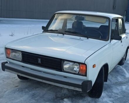 Белый ВАЗ 2105, объемом двигателя 1.45 л и пробегом 25 тыс. км за 1000 $, фото 1 на Automoto.ua