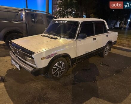 Білий ВАЗ 2105, об'ємом двигуна 1.5 л та пробігом 111 тис. км за 499 $, фото 1 на Automoto.ua