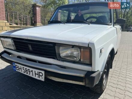 ВАЗ 2105 2001 в Одессе на Automoto.ua Белый ВАЗ 2105, объемом двигателя 0 л и пробегом 85 тыс. км за 900 $, фото 1 на Automoto.ua