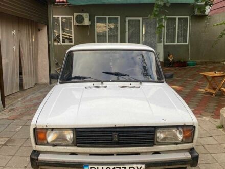 Білий ВАЗ 2105, об'ємом двигуна 1.5 л та пробігом 250 тис. км за 1000 $, фото 1 на Automoto.ua