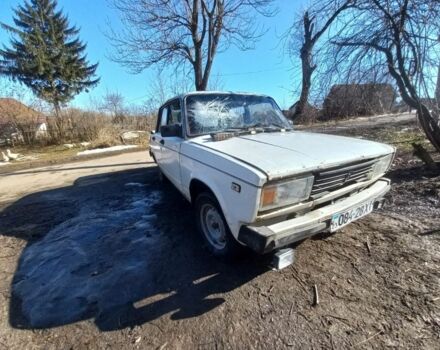 Белый ВАЗ 2105, объемом двигателя 1.5 л и пробегом 186 тыс. км за 148 $, фото 1 на Automoto.ua
