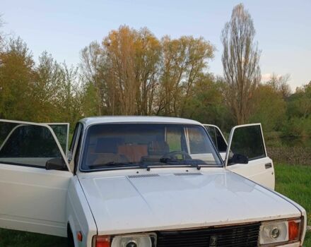 Белый ВАЗ 2105, объемом двигателя 1.5 л и пробегом 200 тыс. км за 480 $, фото 1 на Automoto.ua