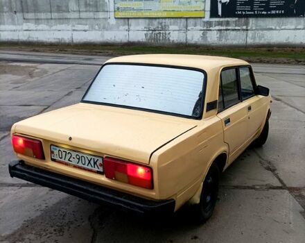Бежевый ВАЗ 2105, объемом двигателя 15 л и пробегом 100 тыс. км за 600 $, фото 2 на Automoto.ua