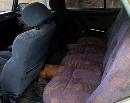 Бежевый ВАЗ 2105, объемом двигателя 15 л и пробегом 100 тыс. км за 600 $, фото 6 на Automoto.ua