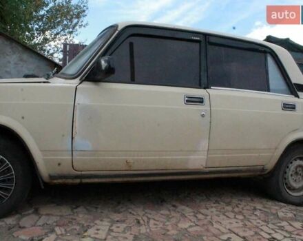 Бежевый ВАЗ 2105, объемом двигателя 1.3 л и пробегом 130 тыс. км за 520 $, фото 5 на Automoto.ua