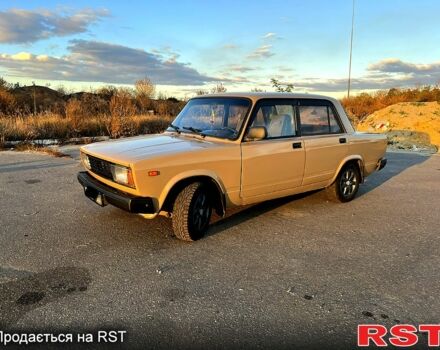 Бежевий ВАЗ 2105, об'ємом двигуна 1.3 л та пробігом 100 тис. км за 1000 $, фото 6 на Automoto.ua
