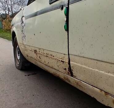 Бежевый ВАЗ 2105, объемом двигателя 0 л и пробегом 1000 тыс. км за 358 $, фото 6 на Automoto.ua