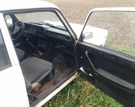 Бежевый ВАЗ 2105, объемом двигателя 1.3 л и пробегом 1000 тыс. км за 358 $, фото 2 на Automoto.ua