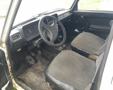 Бежевый ВАЗ 2105, объемом двигателя 1.3 л и пробегом 1000 тыс. км за 358 $, фото 5 на Automoto.ua