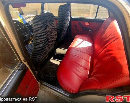 ВАЗ 2105 1985 в Черкассах на Automoto.ua Бежевый ВАЗ 2105, объемом двигателя 1.3 л и пробегом 200 тыс. км за 600 $, фото 4 на Automoto.ua