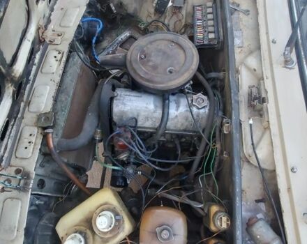 Бежевый ВАЗ 2105, объемом двигателя 5 л и пробегом 12 тыс. км за 323 $, фото 5 на Automoto.ua