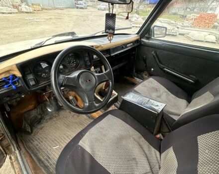 Бежевый ВАЗ 2105, объемом двигателя 2 л и пробегом 100 тыс. км за 300 $, фото 5 на Automoto.ua