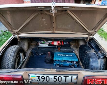 Бежевый ВАЗ 2105, объемом двигателя 1.3 л и пробегом 386 тыс. км за 500 $, фото 2 на Automoto.ua