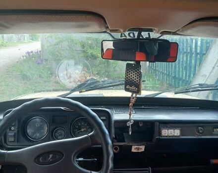 Бежевый ВАЗ 2105, объемом двигателя 1.3 л и пробегом 120 тыс. км за 400 $, фото 2 на Automoto.ua