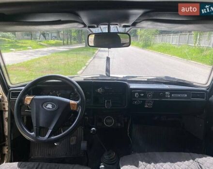 Бежевый ВАЗ 2105, объемом двигателя 1.3 л и пробегом 140 тыс. км за 959 $, фото 9 на Automoto.ua