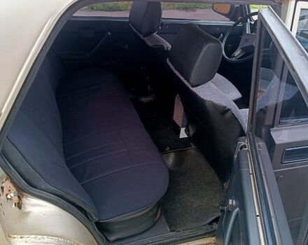 Бежевый ВАЗ 2105, объемом двигателя 1.3 л и пробегом 0 тыс. км за 1150 $, фото 5 на Automoto.ua