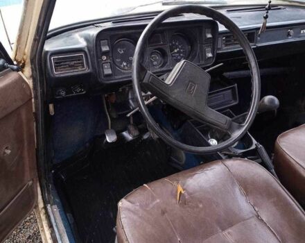 Бежевый ВАЗ 2105, объемом двигателя 1 л и пробегом 250 тыс. км за 500 $, фото 4 на Automoto.ua