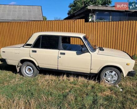 Бежевый ВАЗ 2105, объемом двигателя 1.5 л и пробегом 120 тыс. км за 750 $, фото 2 на Automoto.ua