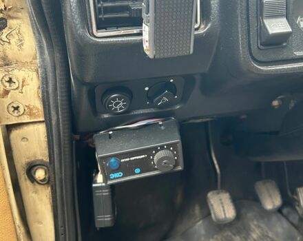 Бежевый ВАЗ 2105, объемом двигателя 1.3 л и пробегом 55 тыс. км за 1400 $, фото 6 на Automoto.ua