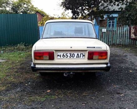 Бежевый ВАЗ 2105, объемом двигателя 1 л и пробегом 250 тыс. км за 500 $, фото 2 на Automoto.ua