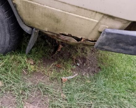 Бежевый ВАЗ 2105, объемом двигателя 0 л и пробегом 200 тыс. км за 250 $, фото 2 на Automoto.ua