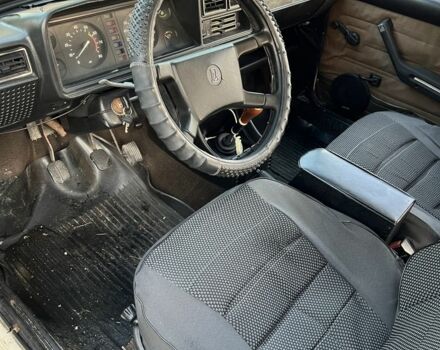 Бежевый ВАЗ 2105, объемом двигателя 1.5 л и пробегом 36 тыс. км за 712 $, фото 5 на Automoto.ua