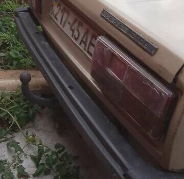 Бежевый ВАЗ 2105, объемом двигателя 1.3 л и пробегом 12 тыс. км за 400 $, фото 2 на Automoto.ua