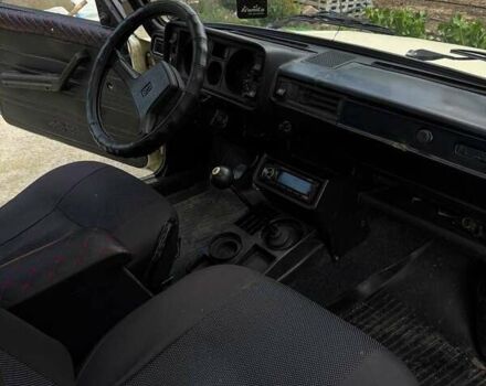 Бежевый ВАЗ 2105, объемом двигателя 1.3 л и пробегом 100 тыс. км за 1300 $, фото 6 на Automoto.ua