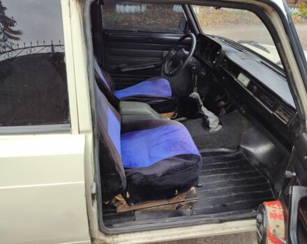 Бежевый ВАЗ 2105, объемом двигателя 1.5 л и пробегом 150 тыс. км за 500 $, фото 5 на Automoto.ua