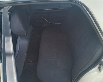 Бежевый ВАЗ 2105, объемом двигателя 1.5 л и пробегом 100 тыс. км за 1250 $, фото 4 на Automoto.ua