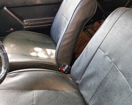 Бежевый ВАЗ 2105, объемом двигателя 1.2 л и пробегом 200 тыс. км за 900 $, фото 6 на Automoto.ua