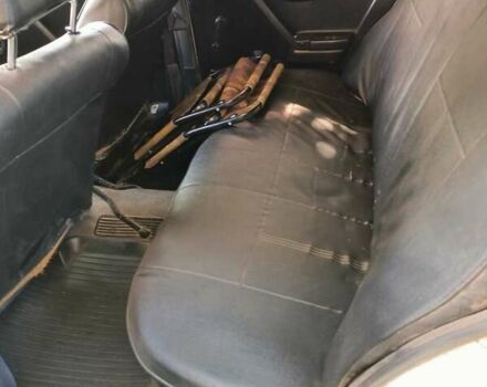 Бежевый ВАЗ 2105, объемом двигателя 1.2 л и пробегом 200 тыс. км за 900 $, фото 5 на Automoto.ua