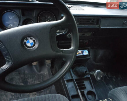 Бежевый ВАЗ 2105, объемом двигателя 1.3 л и пробегом 50 тыс. км за 500 $, фото 4 на Automoto.ua