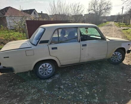 Бежевый ВАЗ 2105, объемом двигателя 1.5 л и пробегом 200 тыс. км за 500 $, фото 6 на Automoto.ua