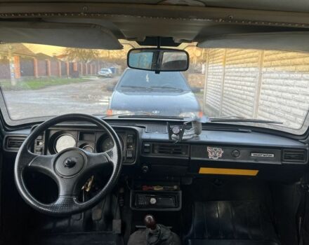 Бежевый ВАЗ 2105, объемом двигателя 1.5 л и пробегом 300 тыс. км за 355 $, фото 5 на Automoto.ua