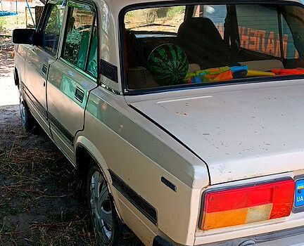 Бежевый ВАЗ 2105, объемом двигателя 1.5 л и пробегом 69 тыс. км за 1000 $, фото 2 на Automoto.ua
