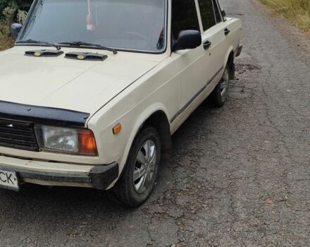 Бежевый ВАЗ 2105, объемом двигателя 1.5 л и пробегом 20 тыс. км за 700 $, фото 2 на Automoto.ua