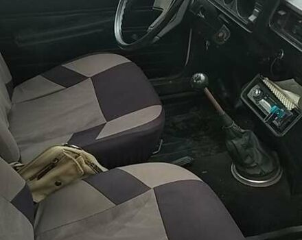 Бежевий ВАЗ 2105, об'ємом двигуна 1.45 л та пробігом 330 тис. км за 1150 $, фото 3 на Automoto.ua