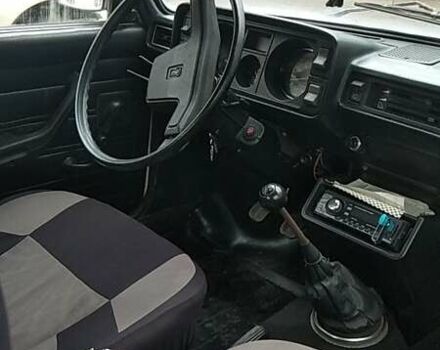 Бежевий ВАЗ 2105, об'ємом двигуна 1.45 л та пробігом 330 тис. км за 1150 $, фото 2 на Automoto.ua