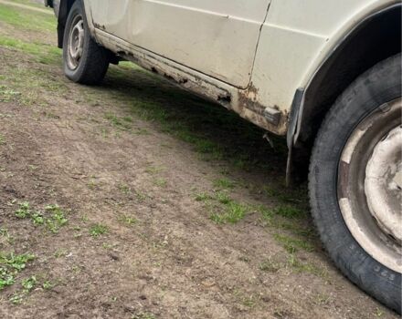 Бежевый ВАЗ 2105, объемом двигателя 1.3 л и пробегом 100 тыс. км за 500 $, фото 6 на Automoto.ua