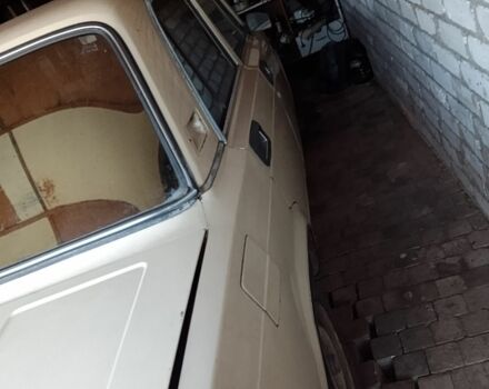 Бежевый ВАЗ 2105, объемом двигателя 0 л и пробегом 1000 тыс. км за 425 $, фото 2 на Automoto.ua