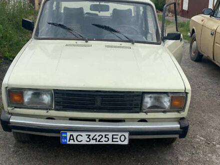 Бежевый ВАЗ 2105, объемом двигателя 1.3 л и пробегом 300 тыс. км за 600 $, фото 1 на Automoto.ua