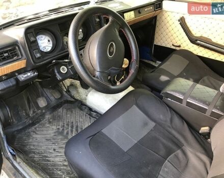 Бежевий ВАЗ 2105, об'ємом двигуна 1.3 л та пробігом 200 тис. км за 382 $, фото 1 на Automoto.ua