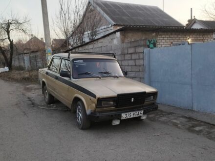 ВАЗ 2105 1982 у Кам'янське (Дніпродзержинськ) на Automoto.ua Бежевий ВАЗ 2105, об'ємом двигуна 0 л та пробігом 100 тис. км за 23000 $, фото 1 на Automoto.ua