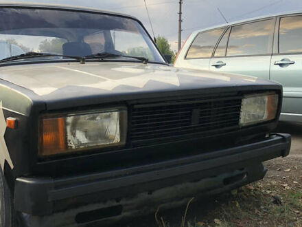 ВАЗ 2105 1982 в Киеве на Automoto.ua Бежевый ВАЗ 2105, объемом двигателя 1.5 л и пробегом 150 тыс. км за 800 $, фото 1 на Automoto.ua