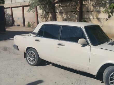 Бежевий ВАЗ 2105, об'ємом двигуна 1.5 л та пробігом 80 тис. км за 2000 $, фото 1 на Automoto.ua