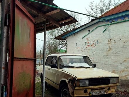 ВАЗ 2105 1983 в Решетиловке на Automoto.ua Бежевый ВАЗ 2105, объемом двигателя 1.3 л и пробегом 0 тыс. км за 340 $, фото 1 на Automoto.ua