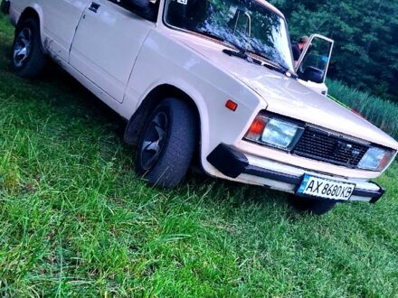 ВАЗ 2105 1983 в Харькове на Automoto.ua Бежевый ВАЗ 2105, объемом двигателя 1.3 л и пробегом 0 тыс. км за 960 $, фото 1 на Automoto.ua