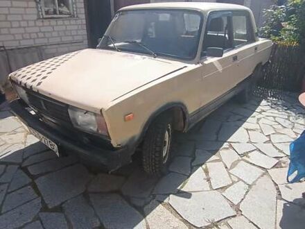 ВАЗ 2105 1983 в Черняхове на Automoto.ua Бежевый ВАЗ 2105, объемом двигателя 1.3 л и пробегом 77 тыс. км за 314 $, фото 1 на Automoto.ua